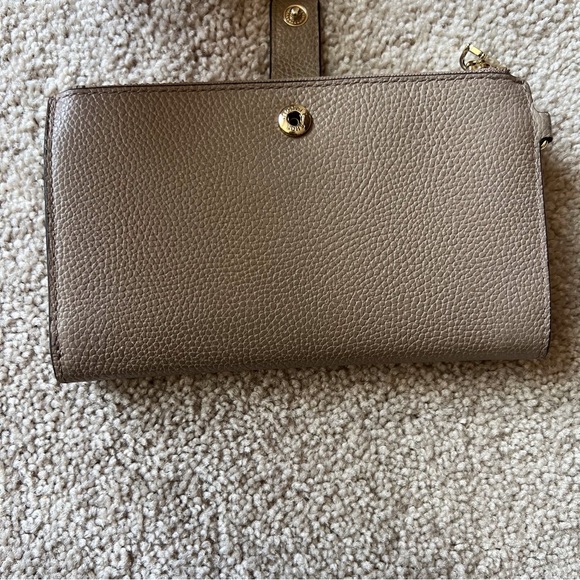 Michael Kors Carson Carryall Tote and Smartphone Wallet Bundle Pebbled Leather - Picture 13 of 16